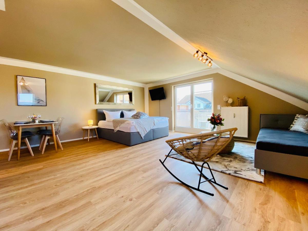 Ferien-Apartment Seewiesen Mit Privatstrand Friedrichshafen Dış mekan fotoğraf